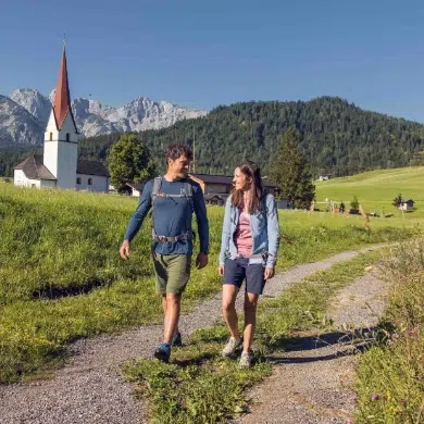 Hotel Alpenrose Pertisua Angebot Wandern